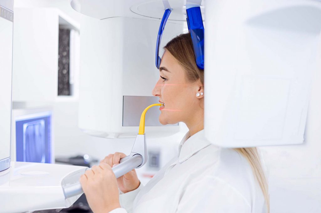 Zahnarztpraxis in Nürnberg | Dr. Schrott | Implantologie | Zahnarzt | Zahnmedizin